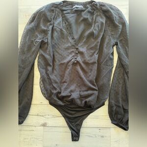 Abercrombie and Fitch sheer sleeves bodysuit